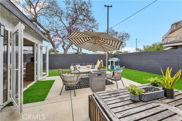 2218 S Linda Way, Santa Ana CA: https://media.crmls.org/medias/40ea1d16-360c-4a0b-9774-5004a309277f.jpg
