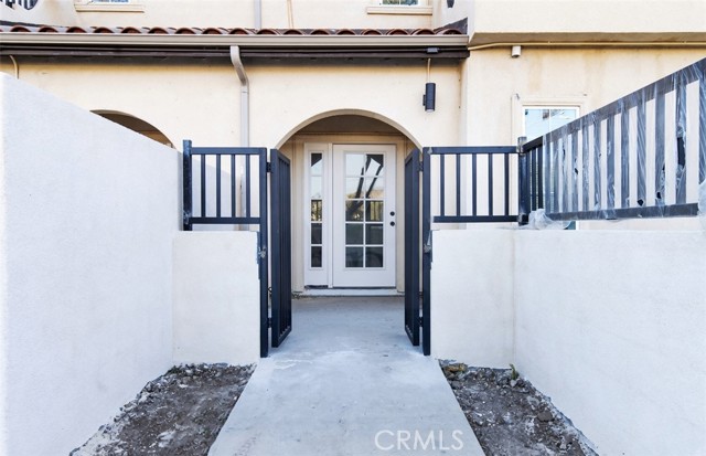 Front Image Thumbnail for CRMB26232274
