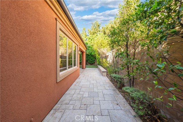 Detail Gallery Image 33 of 39 For 113 Hanging, Irvine,  CA 92620 - 3 Beds | 2/1 Baths