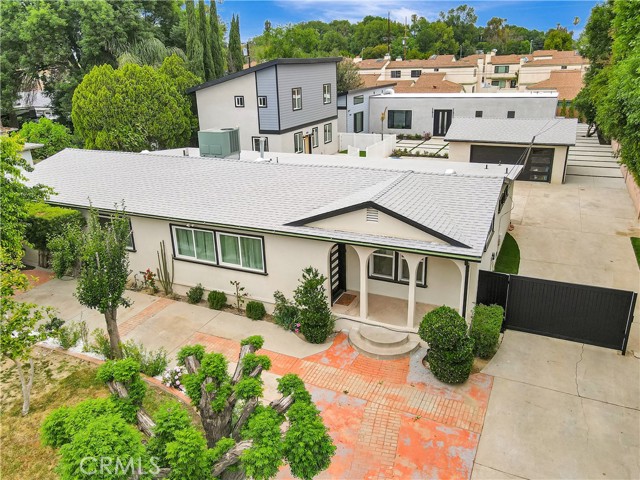 19513 Cantara Street photo 2