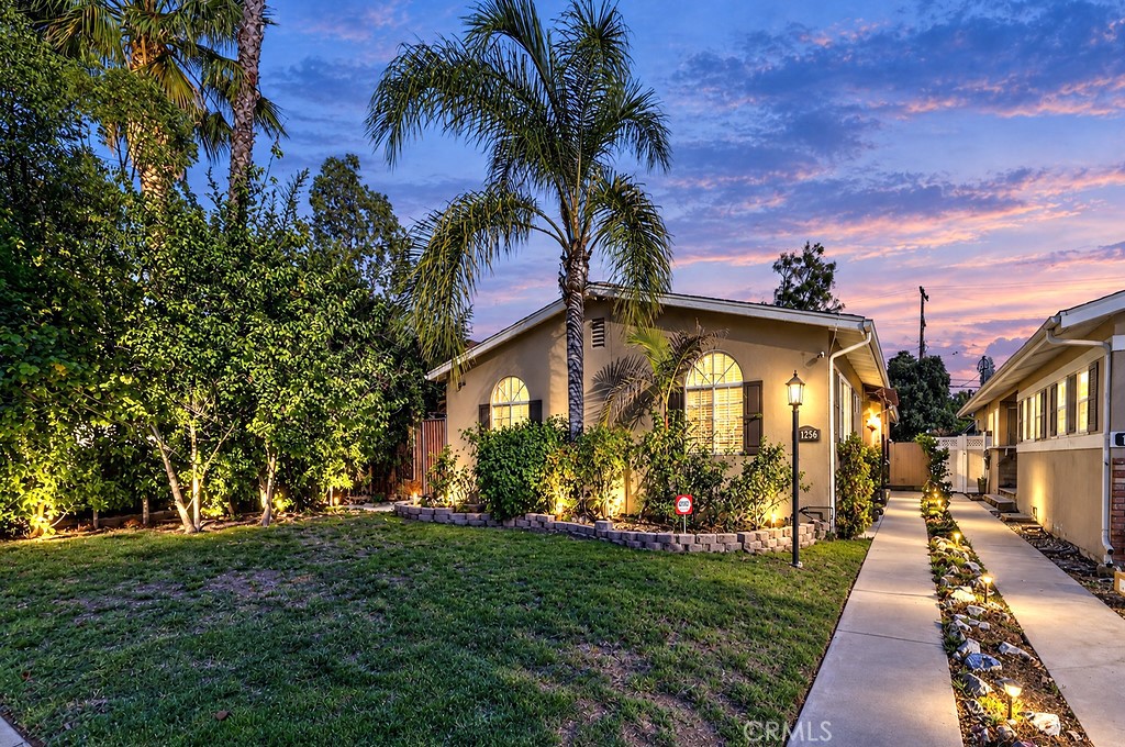 1256 Irving Avenue — architectural residence