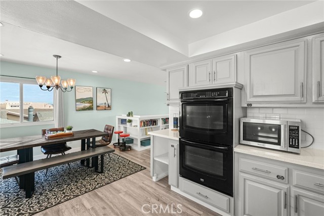4941 Catamaran Street, Oxnard CA: https://media.crmls.org/medias/40ecc5a6-6947-4715-8aca-064e828a80ea.jpg
