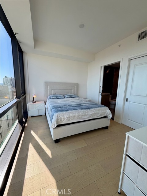 Detail Gallery Image 13 of 40 For 400 S Broadway #1703,  Los Angeles,  CA 90013 - 2 Beds | 2 Baths