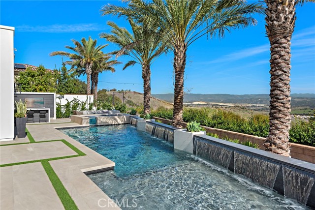 Detail Gallery Image 3 of 75 For 28 Sky Ranch Rd, Ladera Ranch,  CA 92694 - 6 Beds | 5/2 Baths