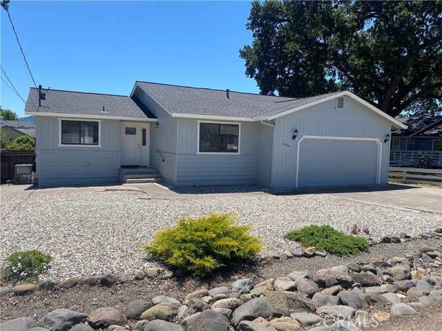 19491 Mountain Meadow S, Hidden Valley Lake CA: https://media.crmls.org/medias/40ee0465-fd17-4a87-bdc8-074feebf8418.jpg