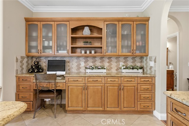 Detail Gallery Image 11 of 39 For 22711 Collins St, Woodland Hills,  CA 91367 - 4 Beds | 3/1 Baths