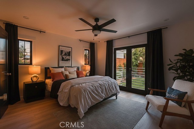 Detail Gallery Image 2 of 67 For 584 N Plymouth Bld, Los Angeles,  CA 90004 - 4 Beds | 2/1 Baths