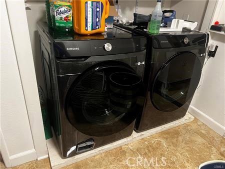 https://media.crmls.org/medias/40ee638b-504a-4722-9e46-58298574e382.jpg?preset=X-Large