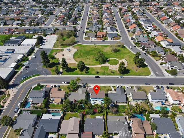 Image 3 for 20672 Queens Park Ln, Huntington Beach, CA 92646