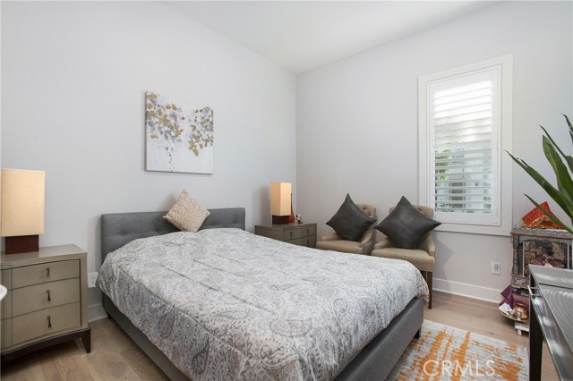 85 Spacial, Irvine CA: https://media.crmls.org/medias/40eecdb3-c496-43d1-a0ac-d566e3ad104b.jpg