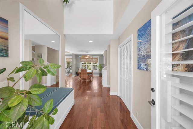 Detail Gallery Image 5 of 39 For 2300 Margaret Dr, Newport Beach,  CA 92663 - 4 Beds | 3 Baths