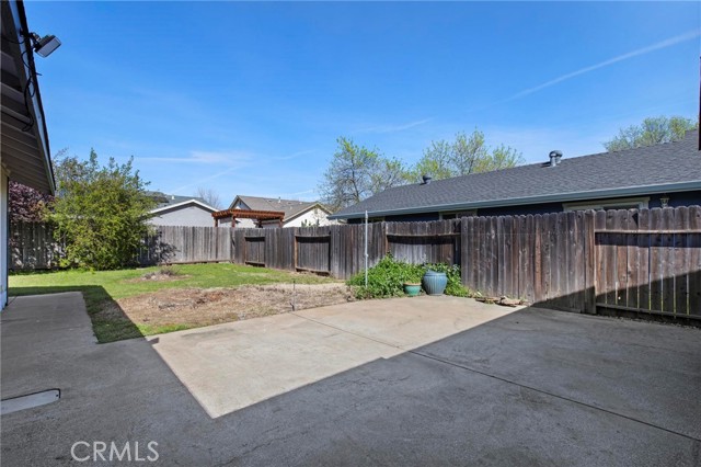 Detail Gallery Image 28 of 44 For 170 Artesia, Chico,  CA 95973 - 3 Beds | 2 Baths