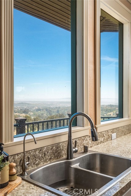 1110 Deer Canyon Road, Arroyo Grande CA: https://media.crmls.org/medias/40ef58c7-a6c0-483c-9ad2-c09ffa0d4ed1.jpg
