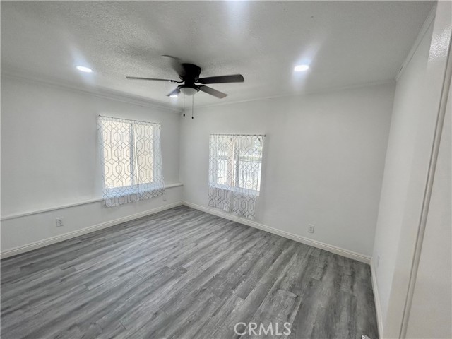 Detail Gallery Image 9 of 19 For 128 130 E 1st, Buttonwillow,  CA 93206 - 5 Beds | 3 Baths