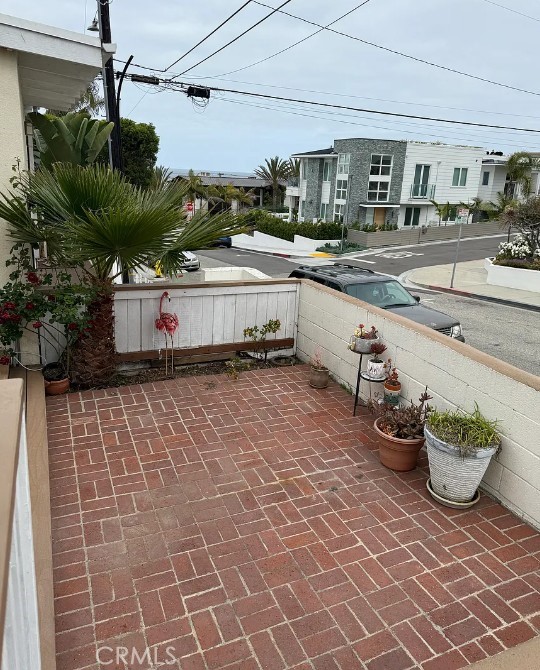 224 19th Street, Hermosa Beach CA: https://media.crmls.org/medias/40f017e6-782a-4d09-8116-057545d21c93.jpg
