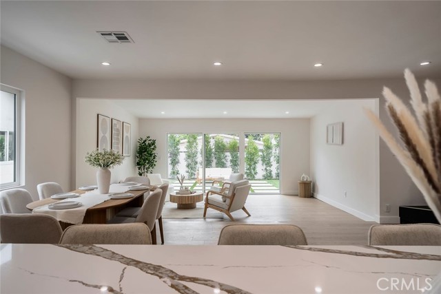 14126 Runnymede Street, Van Nuys CA: https://media.crmls.org/medias/40f0b005-3211-46fa-b057-3d4c26d8f0a6.jpg