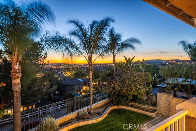 Detail Gallery Image 6 of 48 For 17290 Bramble Ct, Yorba Linda,  CA 92886 - 5 Beds | 4/1 Baths