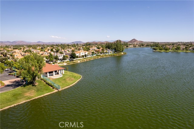 30421 Teal Brook Drive, Menifee CA: https://media.crmls.org/medias/40f16723-03d9-458e-b670-97004e9f1f64.jpg