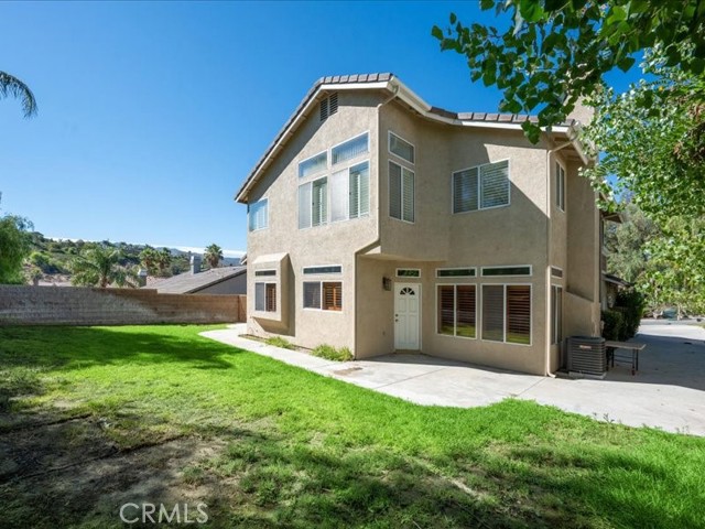 Detail Gallery Image 37 of 45 For 14433 Grandifloras Rd, Canyon Country,  CA 91387 - 4 Beds | 3 Baths