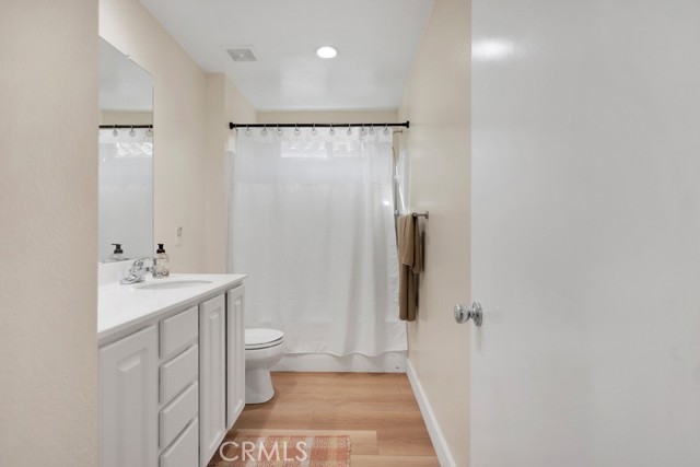 20022 Satsuma, Saugus CA: https://media.crmls.org/medias/40f2c756-86b9-4ae9-8a3c-b5550efedb98.jpg