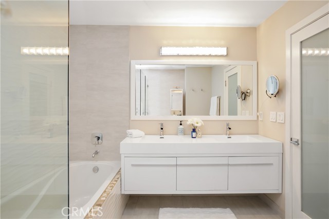 Detail Gallery Image 42 of 57 For 762 Tustin Avenue, Newport Beach,  CA 92663 - 2 Beds | 2/1 Baths