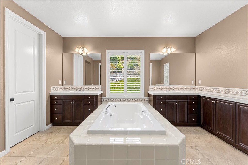 1811 Sheridan - photo 14