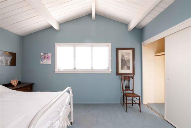 22654 Dolorosa Street, Woodland Hills CA: https://media.crmls.org/medias/40f3930d-ba44-4e10-9931-e7f72aaba07b.jpg