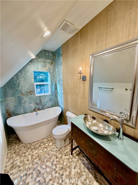 Detail Gallery Image 22 of 26 For 675 Pinnacle, Lake Arrowhead,  CA 92352 - 3 Beds | 2 Baths