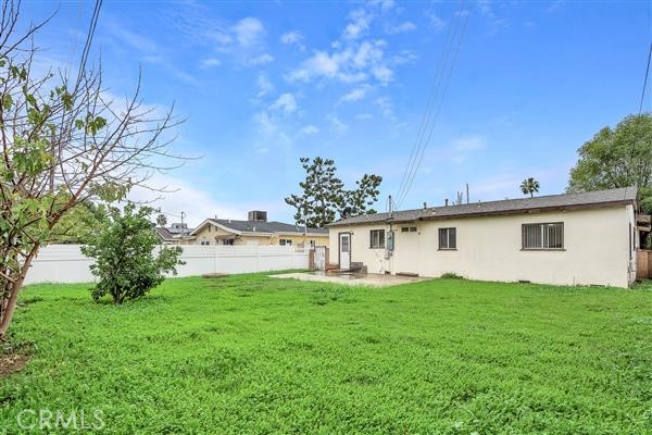 Detail Gallery Image 21 of 23 For 11012 Noble, –,  CA 91345 - 3 Beds | 2 Baths