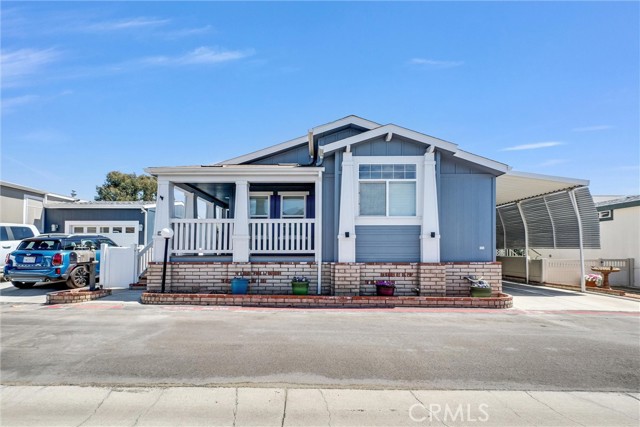 Front Image Thumbnail for CROC26078768