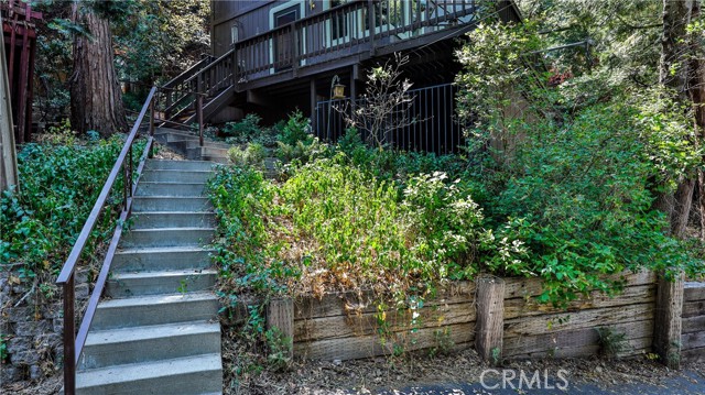 Detail Gallery Image 6 of 48 For 24941 Faulhorn Dr, Crestline,  CA 92325 - 3 Beds | 1/1 Baths