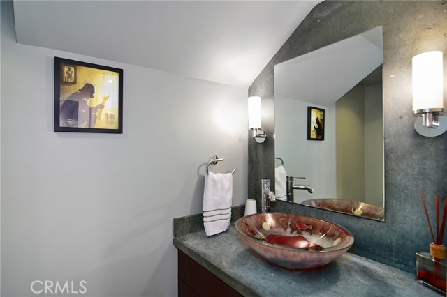 3757 Coldstream, Tarzana CA: https://media.crmls.org/medias/40f63bbc-b437-4940-9542-d9eb40f7a76a.jpg
