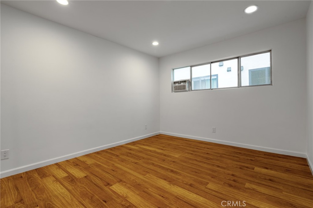 MLS #SR25264280 image #9