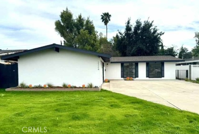 2324 W Palm Ave, Orange, CA 92868