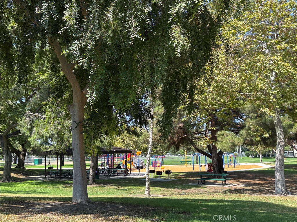 https://media.crmls.org/medias/40f74907-1196-466a-80c1-3a02fbda282b.jpg?preset=X-Large