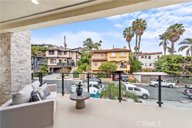 40f75a09 C960 4a03 B29c D9b191579ed8