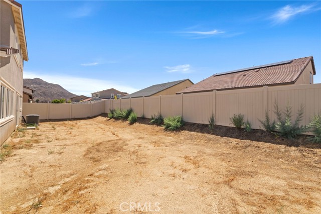539 Hydrangea Street, Hemet CA: https://media.crmls.org/medias/40f77909-8da3-4571-b76e-2b5aac772bff.jpg