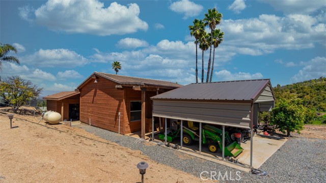 Detail Gallery Image 27 of 59 For 1525 Heather Ln, Riverside,  CA 92504 - 3 Beds | 2/1 Baths