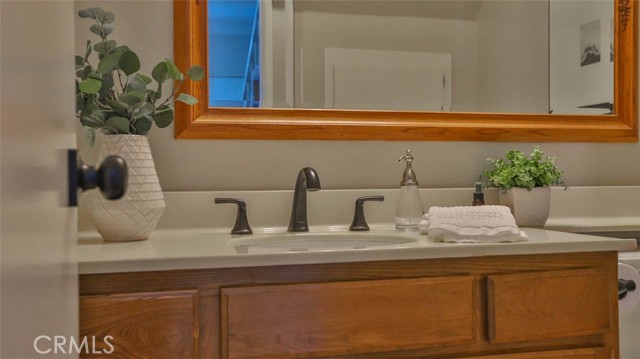 Detail Gallery Image 7 of 26 For 1121 Strawberry Ln, Glendora,  CA 91740 - 2 Beds | 2/1 Baths