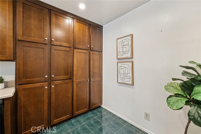 Detail Gallery Image 15 of 40 For 125 S Sierra Madre #215,  Pasadena,  CA 91107 - 2 Beds | 2 Baths