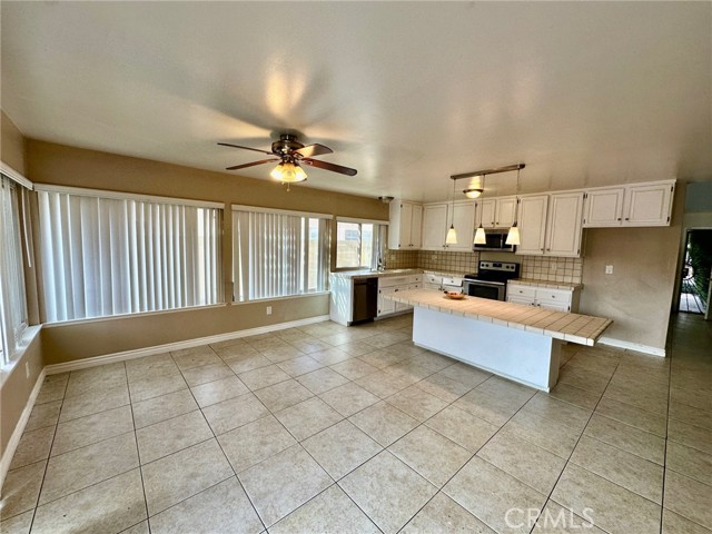 Detail Gallery Image 7 of 27 For 11644 Bos St, Cerritos,  CA 90703 - 5 Beds | 3 Baths
