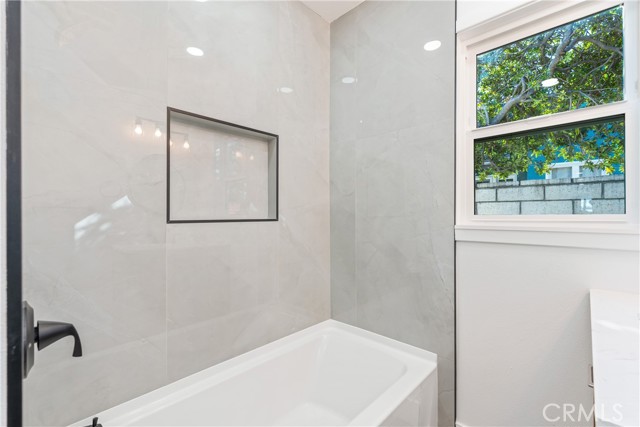 Detail Gallery Image 22 of 28 For 526 E G, Ontario,  CA 91764 - 3 Beds | 1 Baths