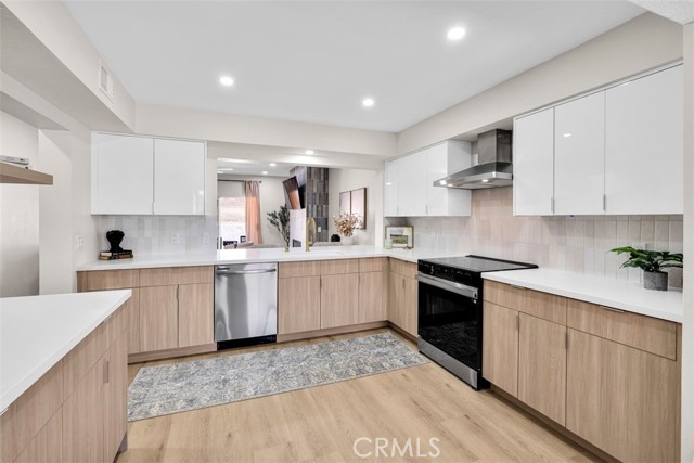 191 Desert Falls Circle, Palm Desert CA: https://media.crmls.org/medias/40fb7309-b8ad-44d3-934c-174efd5f3c98.jpg
