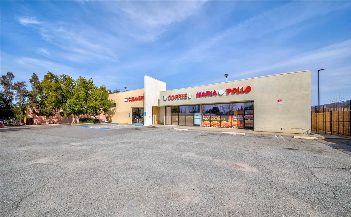 34112 County Line Road, Yucaipa, California 92399, ,Commercial Sale,For Sale,34112 County Line Road,CRPW24051865