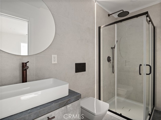Detail Gallery Image 37 of 39 For 3816 W 30th St, Los Angeles,  CA 90016 - 3 Beds | 2 Baths