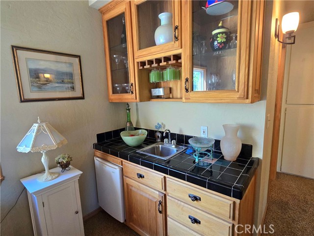 943 Grass Valley Road, Lake Arrowhead CA: https://media.crmls.org/medias/40fc130c-0403-4dee-a3f6-2444c08761e4.jpg