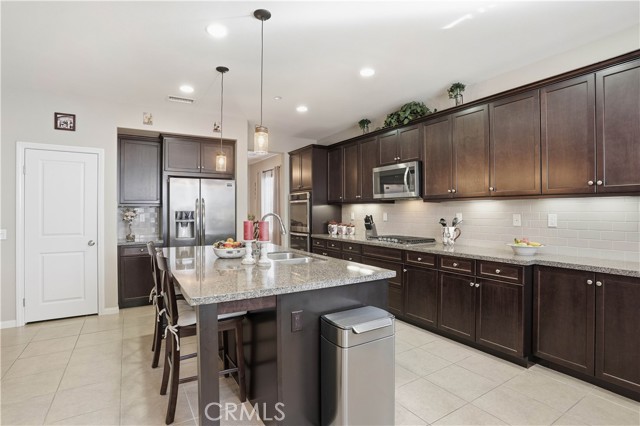 Detail Gallery Image 18 of 62 For 28079 Millstream Ct, Menifee,  CA 92585 - 4 Beds | 3 Baths