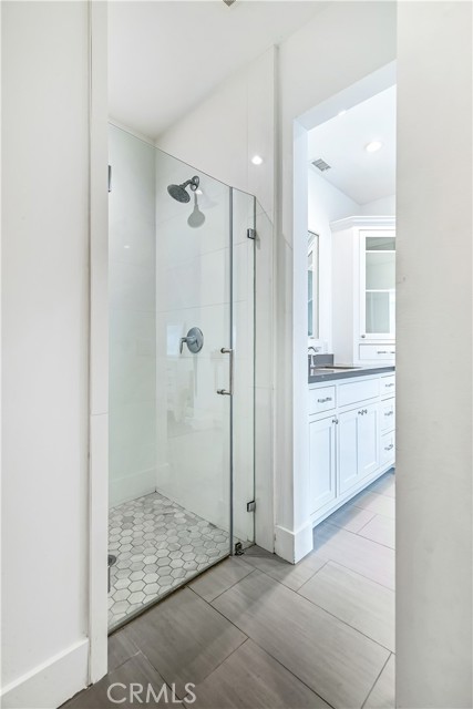 31032 Aliso Circle, Laguna Beach CA: https://media.crmls.org/medias/40fc9482-08a6-4db4-b5ad-4b142a1d0360.jpg