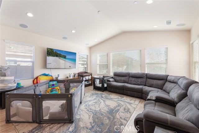 Detail Gallery Image 10 of 40 For 30517 Copper Rose, Murrieta,  CA 92563 - 4 Beds | 3/1 Baths