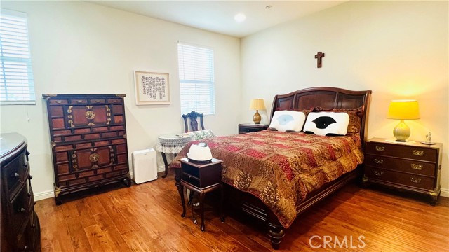 Detail Gallery Image 9 of 34 For 2652 W Madison Cir, Anaheim,  CA 92801 - 2 Beds | 2/1 Baths